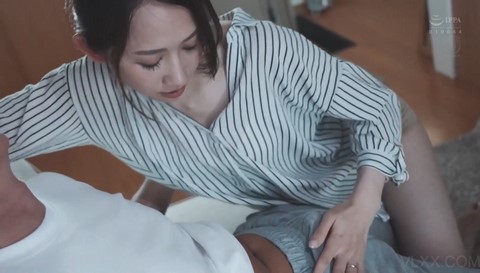 Chịch cô bạn bú hồng đẹp mê ly Kana Mito